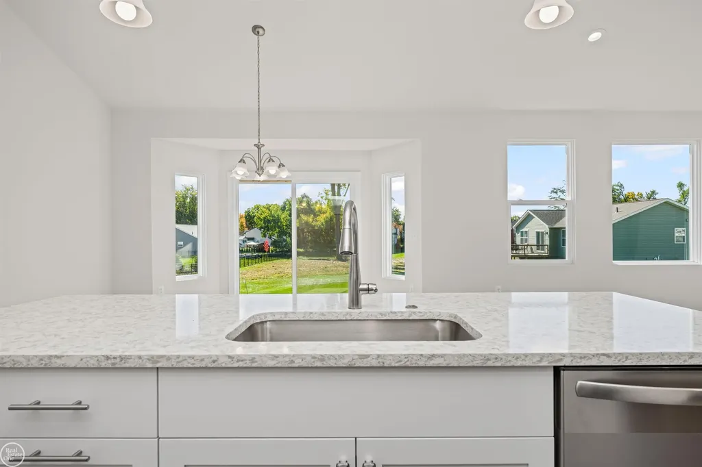 1156 Julian Court Waterford Charter Township MI 48327