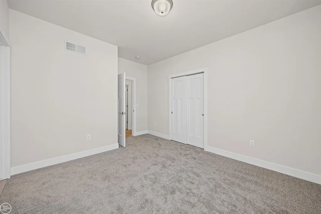 1156 Julian Court Waterford Charter Township MI 48327