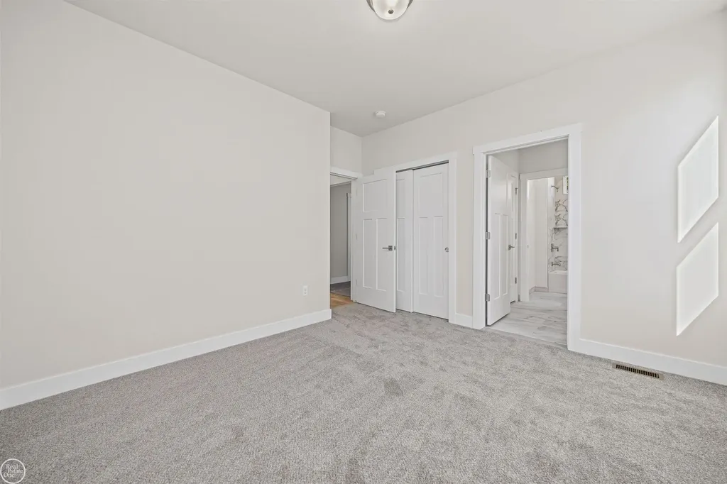 1156 Julian Court Waterford Charter Township MI 48327
