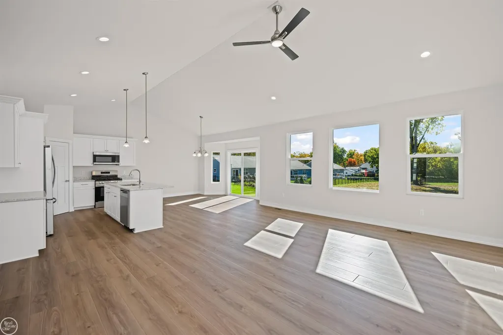 1156 Julian Court Waterford Charter Township MI 48327