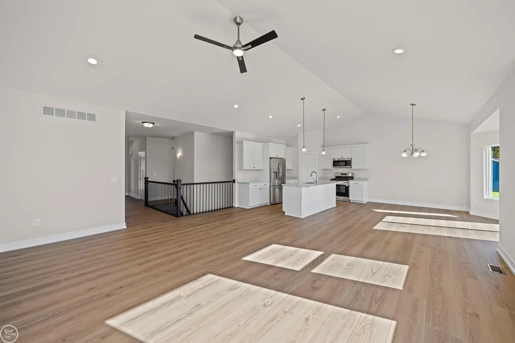 1156 Julian Court Waterford Charter Township MI 48327