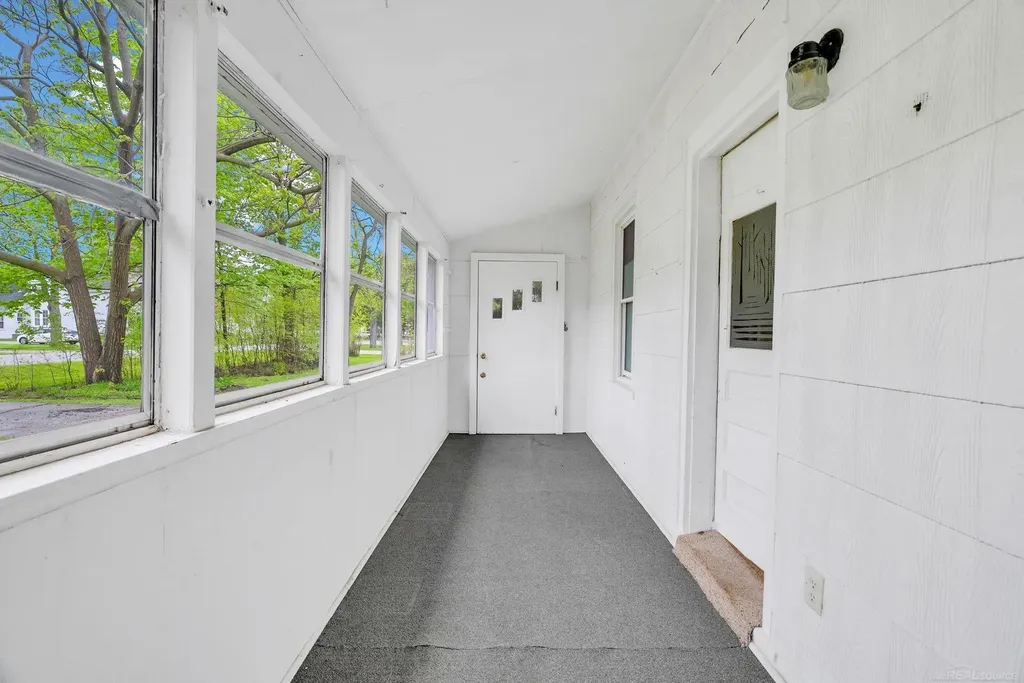 7153 Lake Street Lexington Village MI 48450