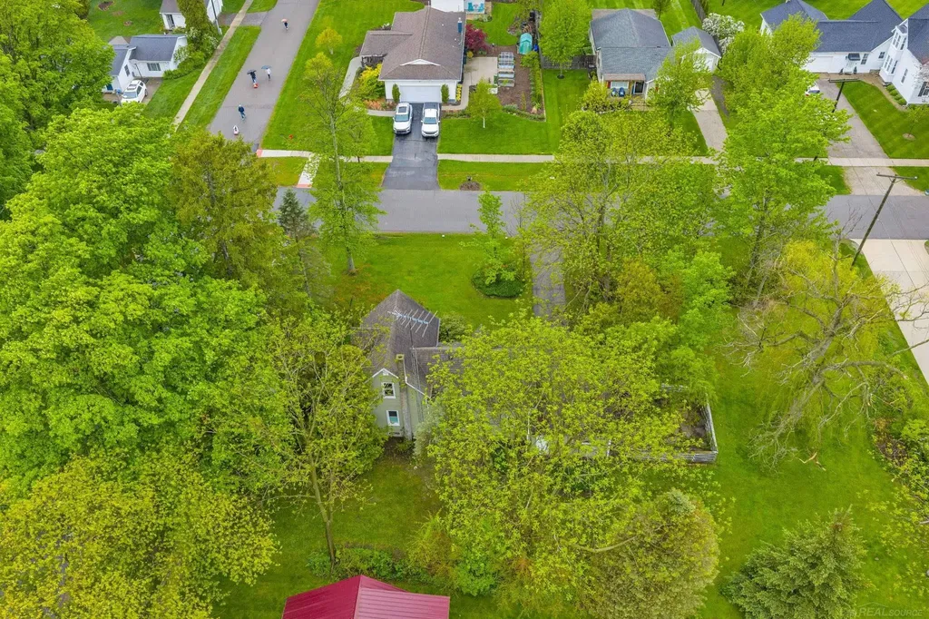 7153 Lake Street Lexington Village MI 48450