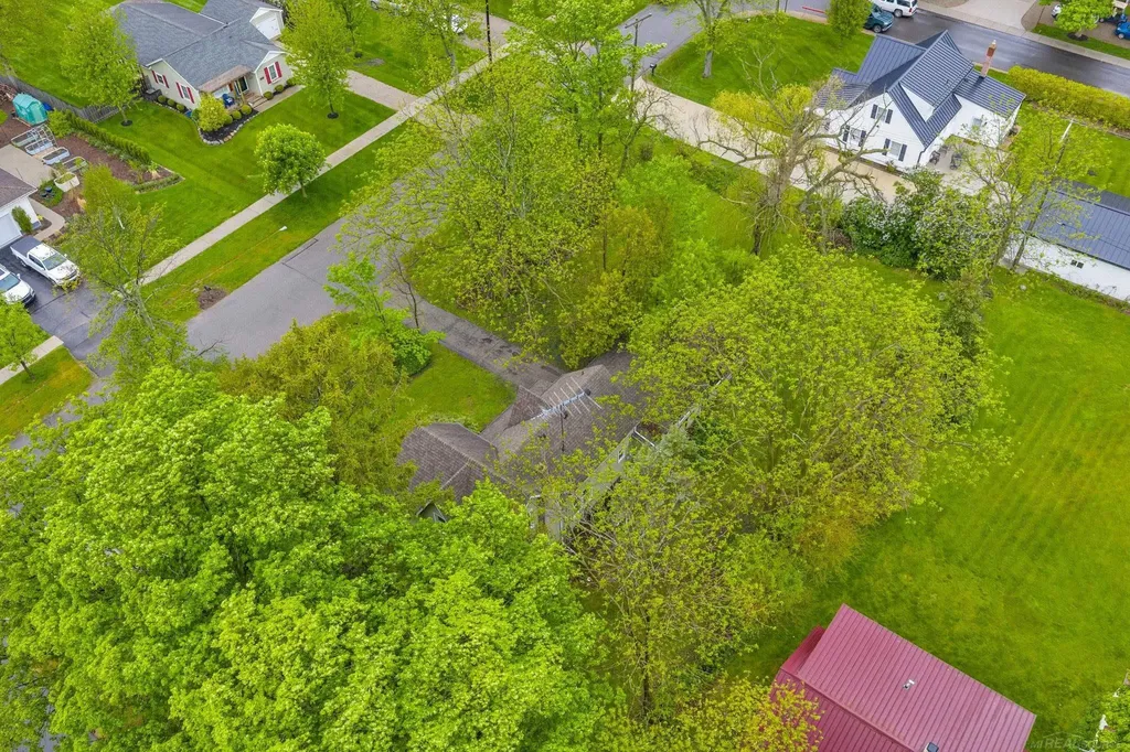 7153 Lake Street Lexington Village MI 48450