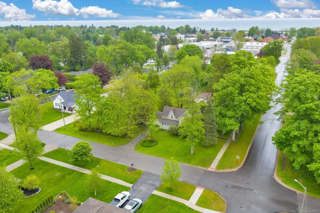 7153 Lake Street Lexington Village MI 48450