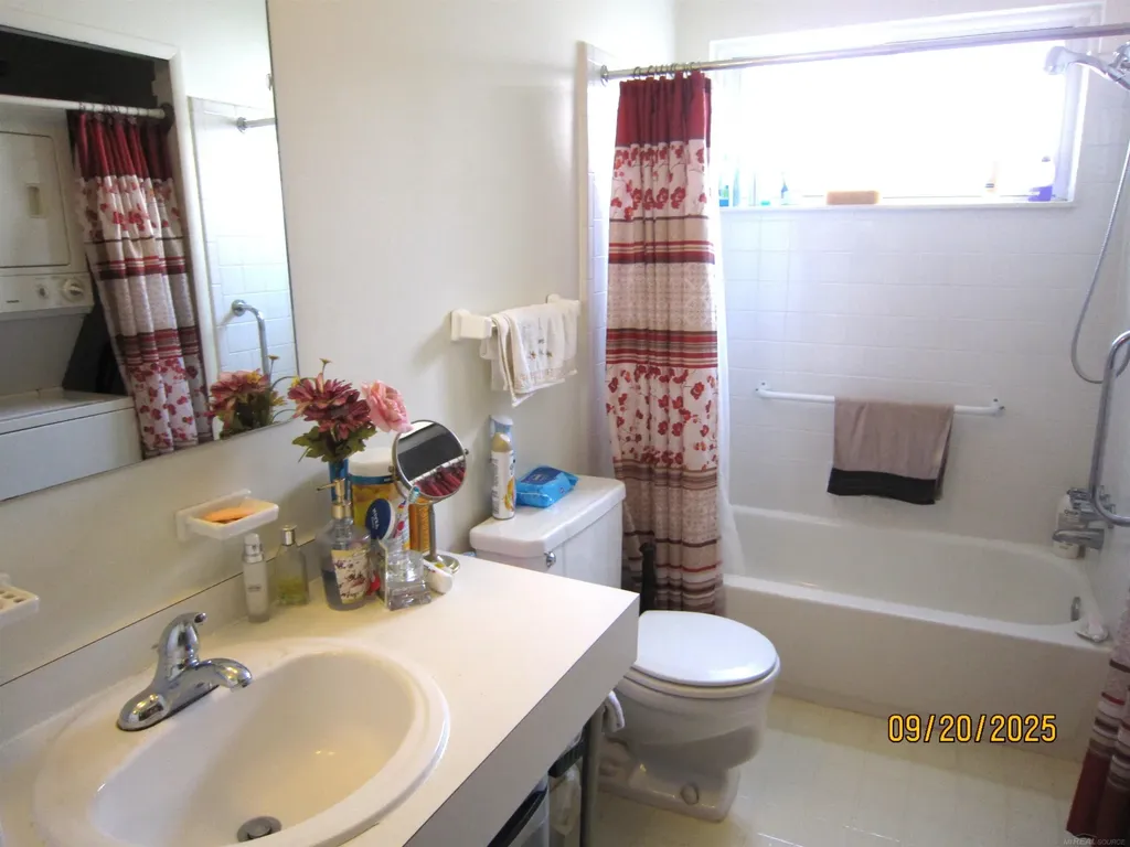 8147 Busko Street Warren City MI 48093