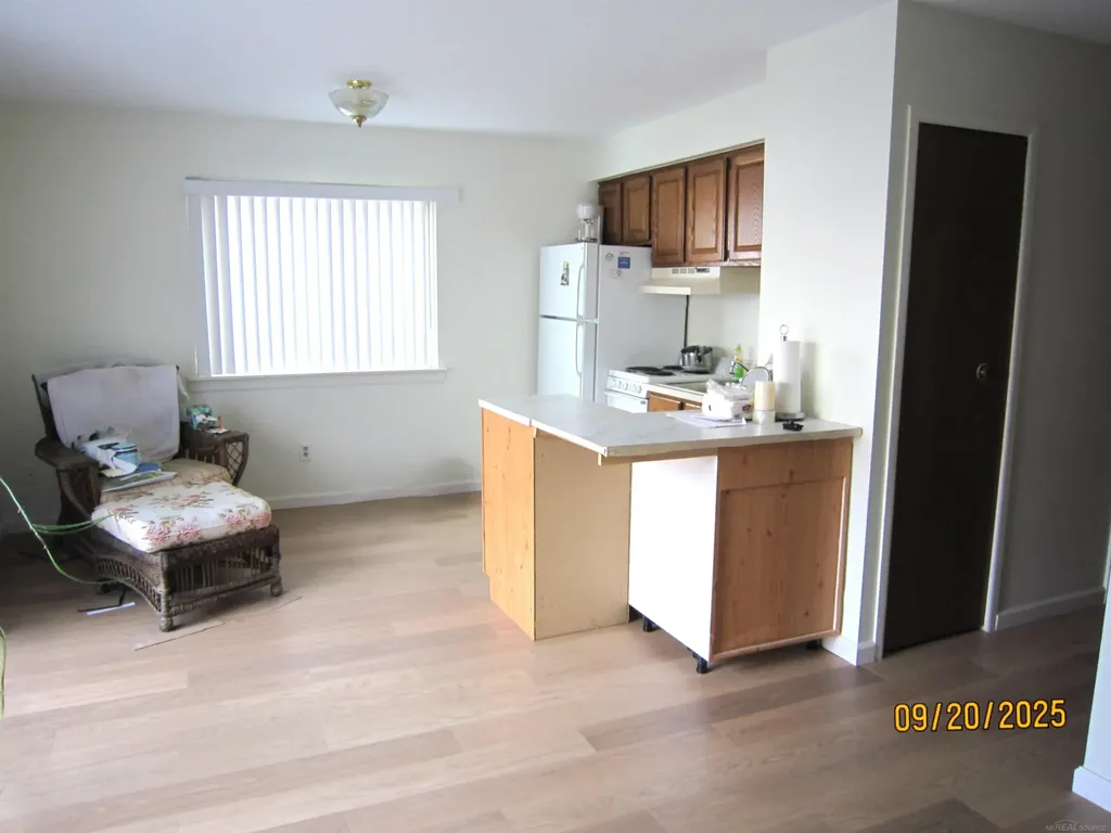 8147 Busko Street Warren City MI 48093