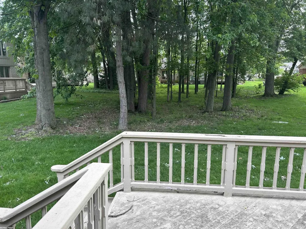 17765 E Kirkwood Drive Clinton Charter Township MI 48038