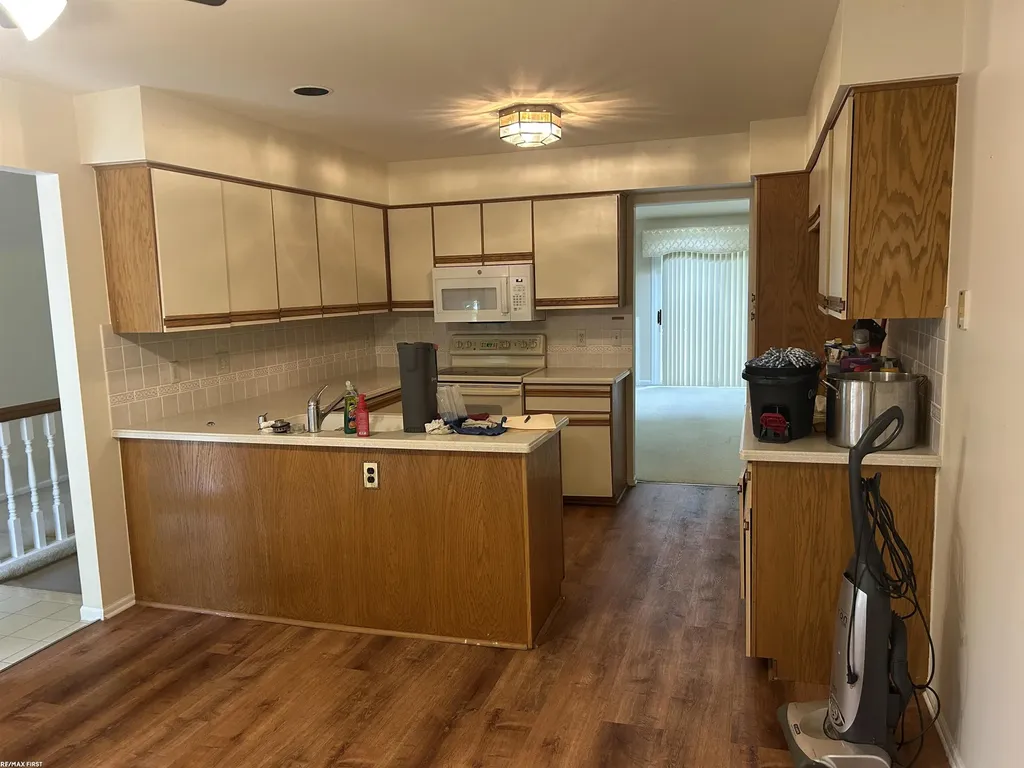 17765 E Kirkwood Drive Clinton Charter Township MI 48038