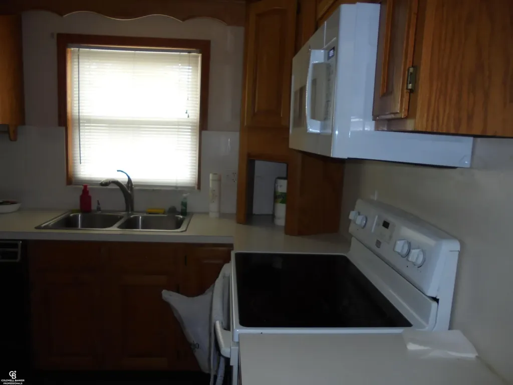 18138 22 Mile Road Macomb Township MI 48044