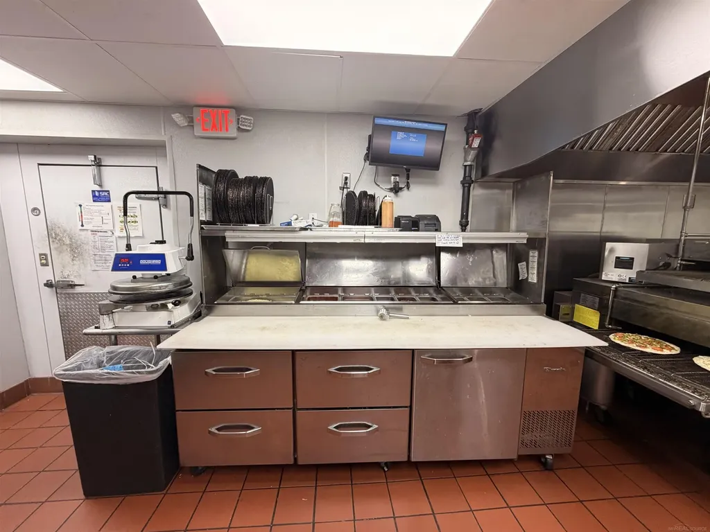 14257 Telegraph Road Redford Charter Township MI 48239