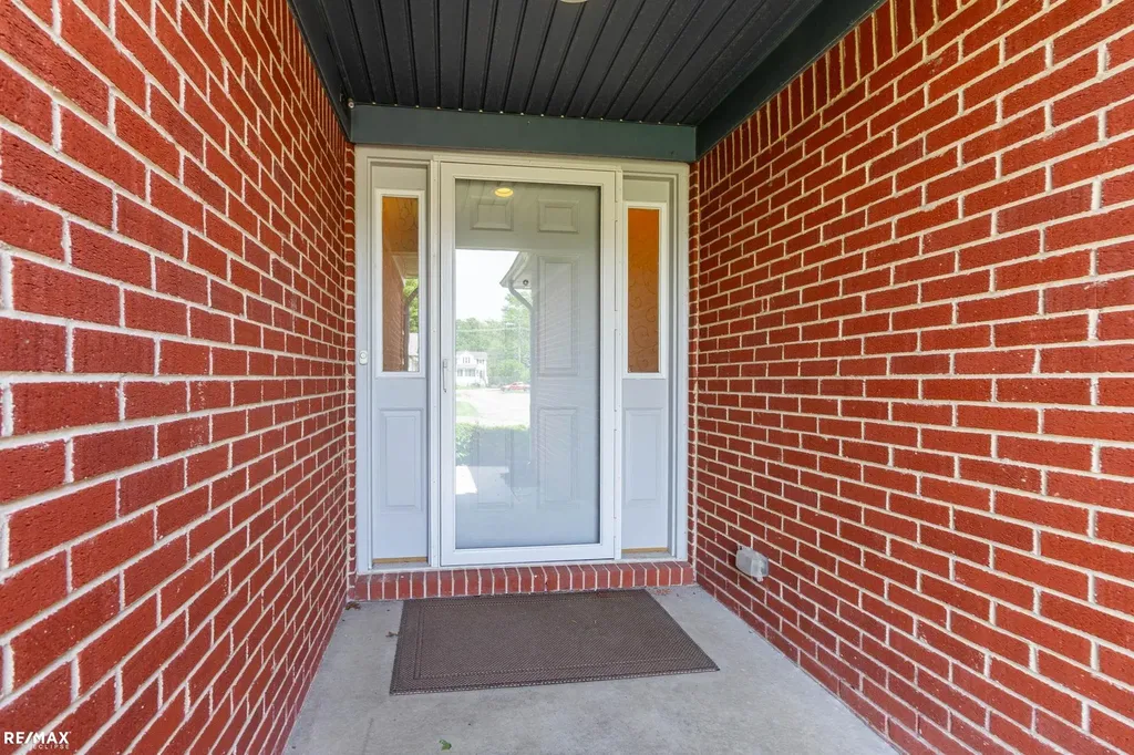304 Heritage Way Street Algonac City MI 48001