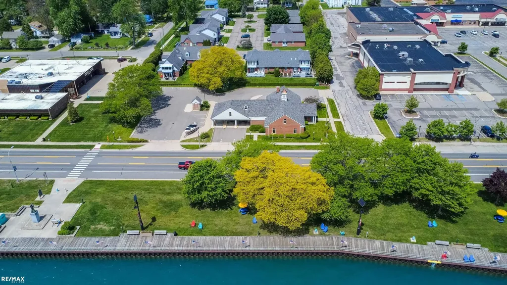 304 Heritage Way Street Algonac City MI 48001