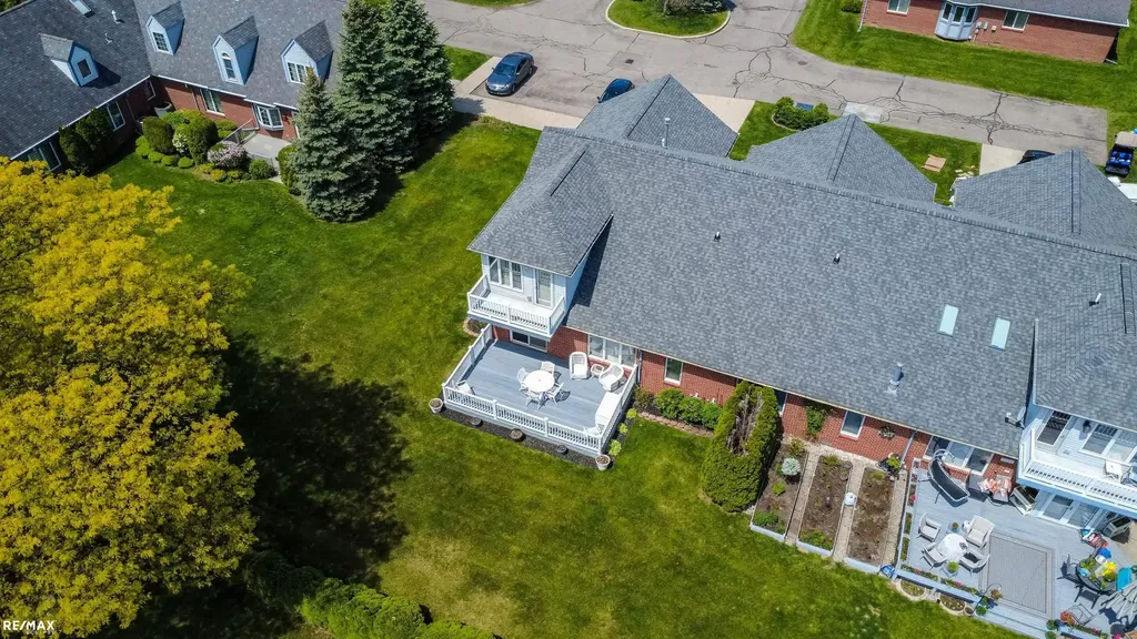 304 Heritage Way Street Algonac City MI 48001