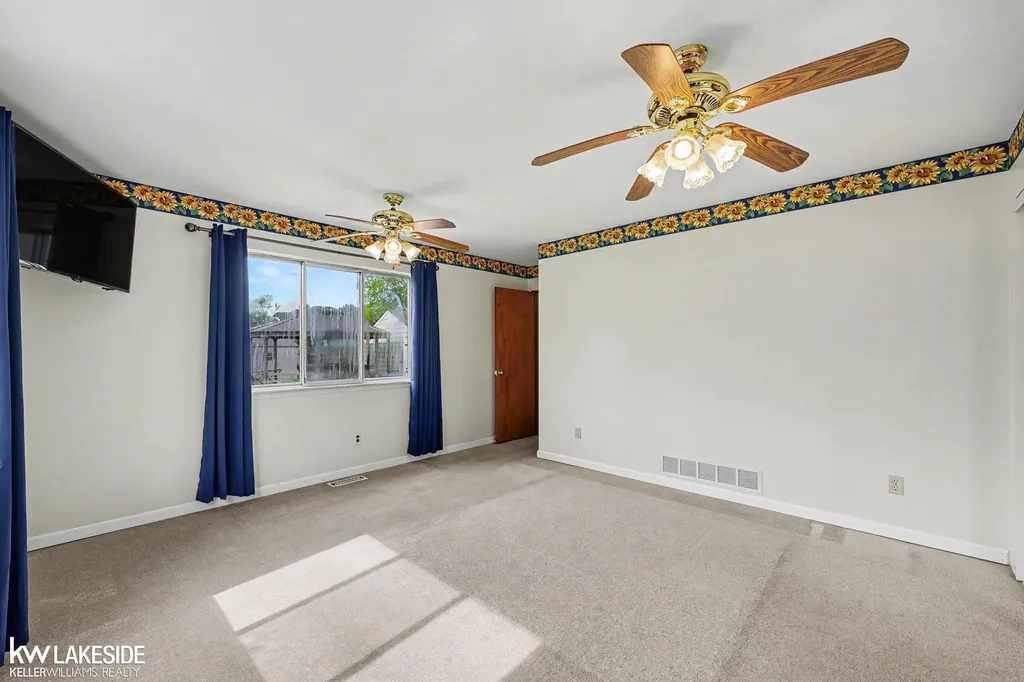 37470 Lakeville Street Harrison Charter Township MI 48045