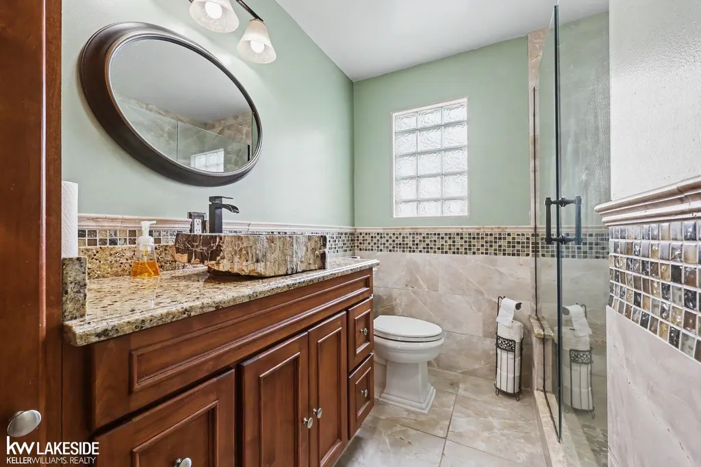 37470 Lakeville Street Harrison Charter Township MI 48045