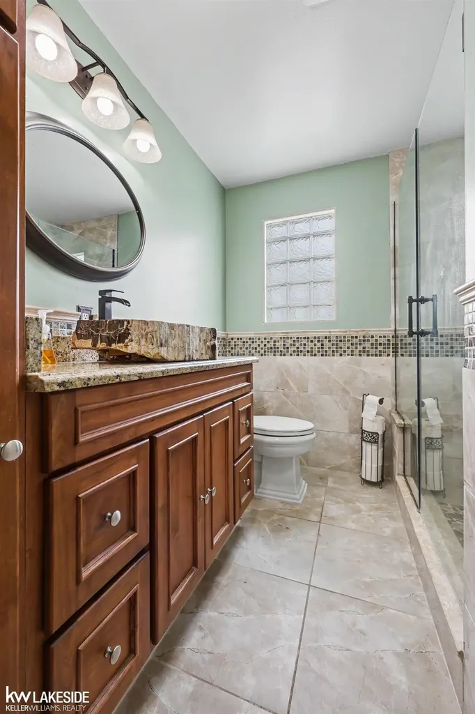 37470 Lakeville Street Harrison Charter Township MI 48045
