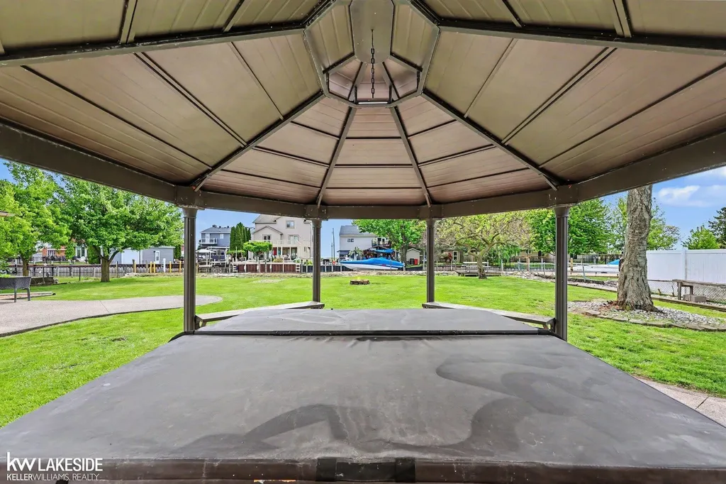37470 Lakeville Street Harrison Charter Township MI 48045