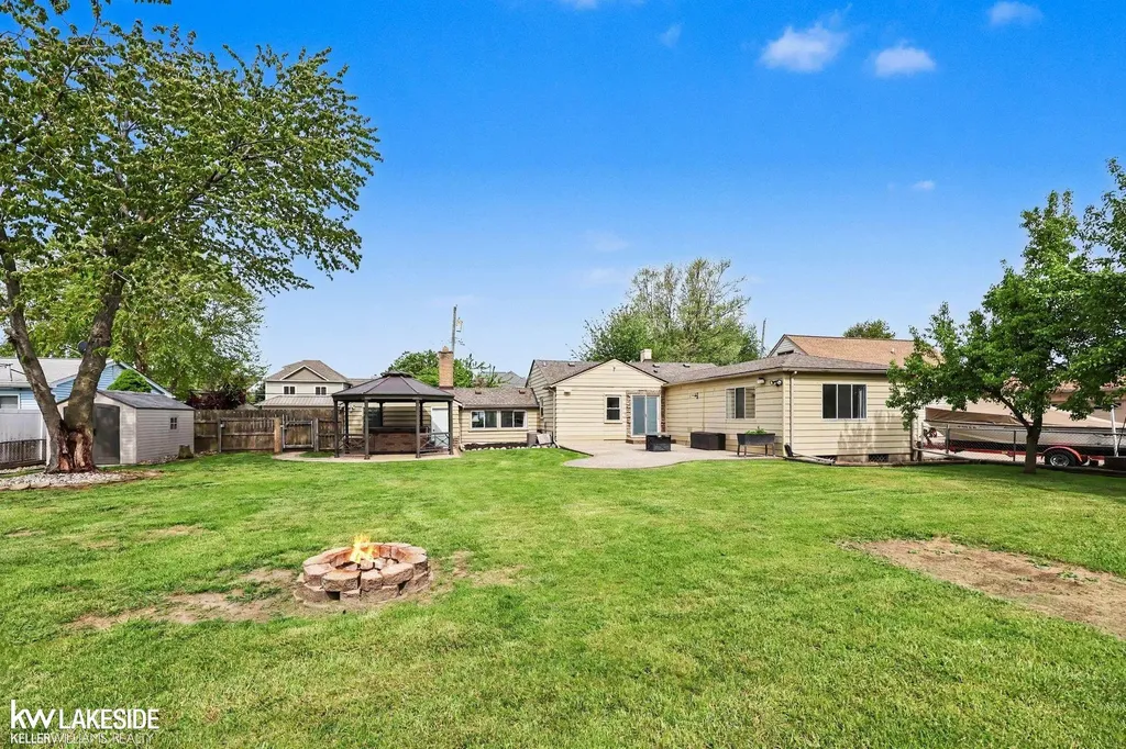 37470 Lakeville Street Harrison Charter Township MI 48045