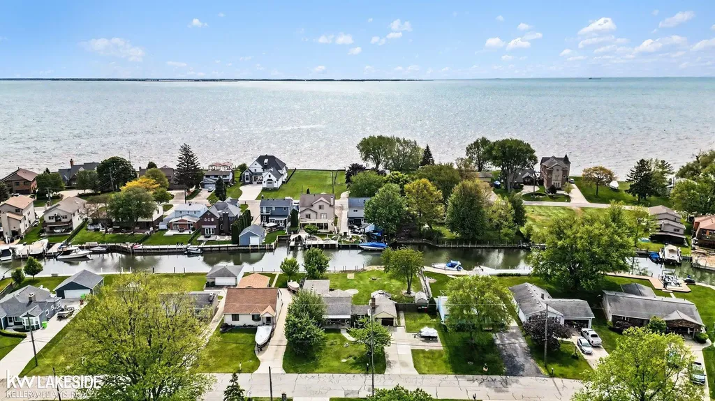 37470 Lakeville Street Harrison Charter Township MI 48045