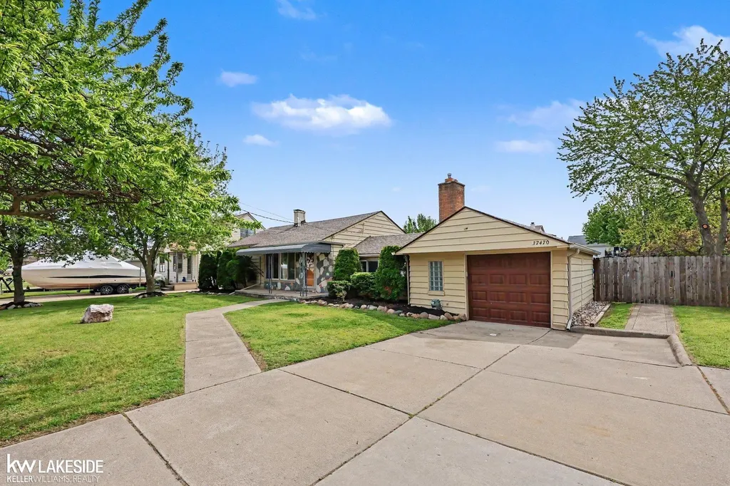 37470 Lakeville Street Harrison Charter Township MI 48045