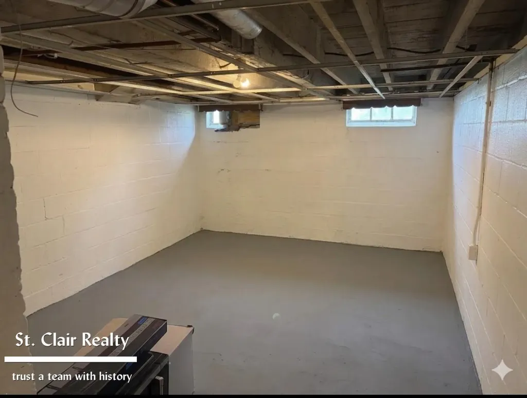 506 W Muskegon Avenue Muskegon City MI 49440