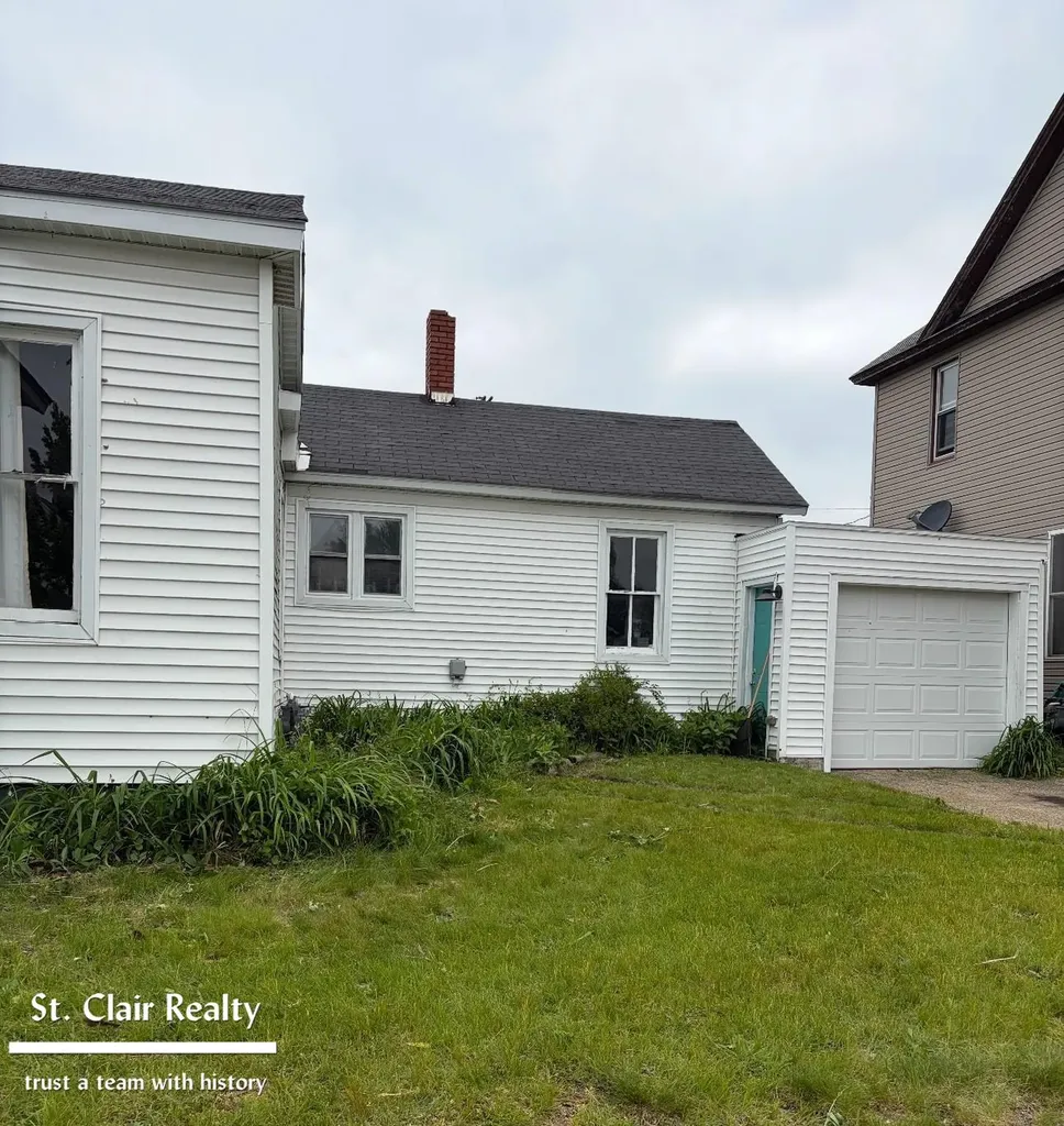 506 W Muskegon Avenue Muskegon City MI 49440