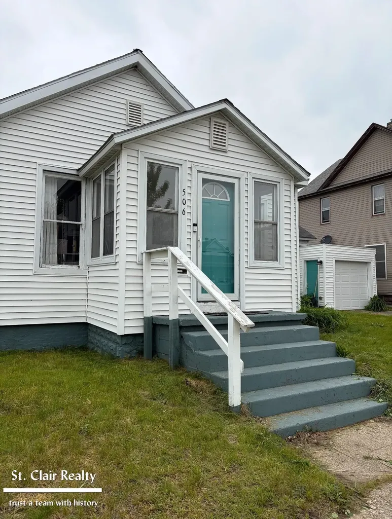 506 W Muskegon Avenue Muskegon City MI 49440