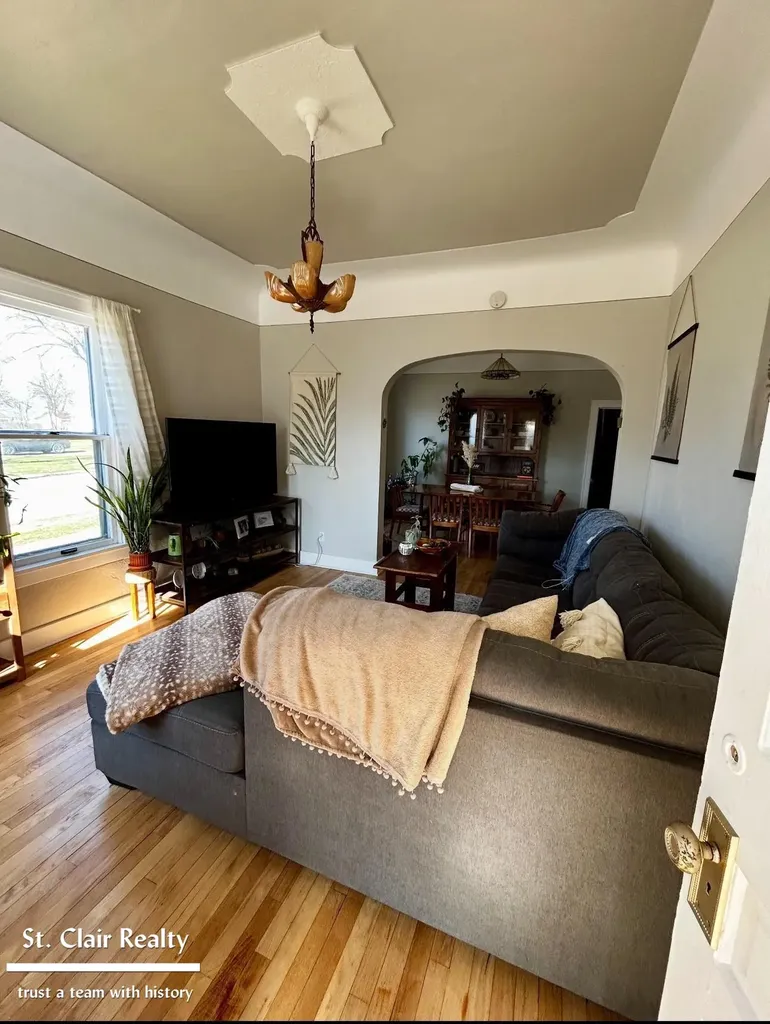 506 W Muskegon Avenue Muskegon City MI 49440