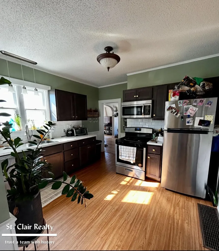 506 W Muskegon Avenue Muskegon City MI 49440