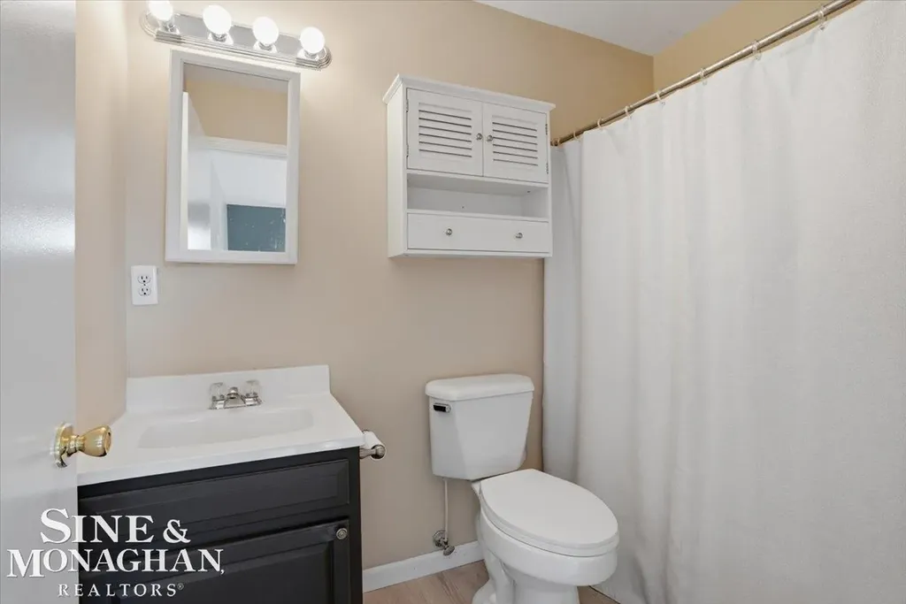 2122 Michigan Street Algonac City MI 48001