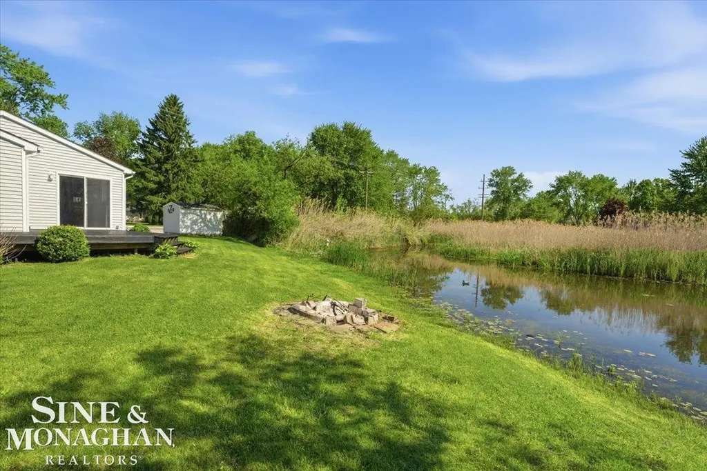 2122 Michigan Street Algonac City MI 48001