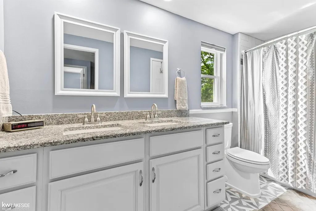 73959 Franklin Lane Armada Village MI 48005
