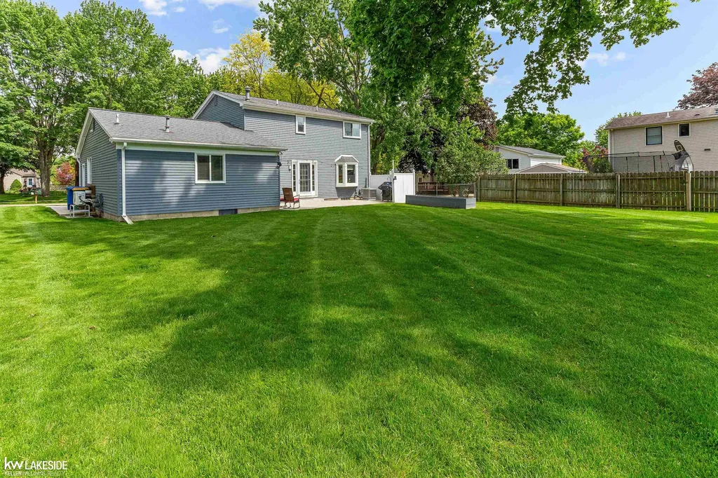 73959 Franklin Lane Armada Village MI 48005