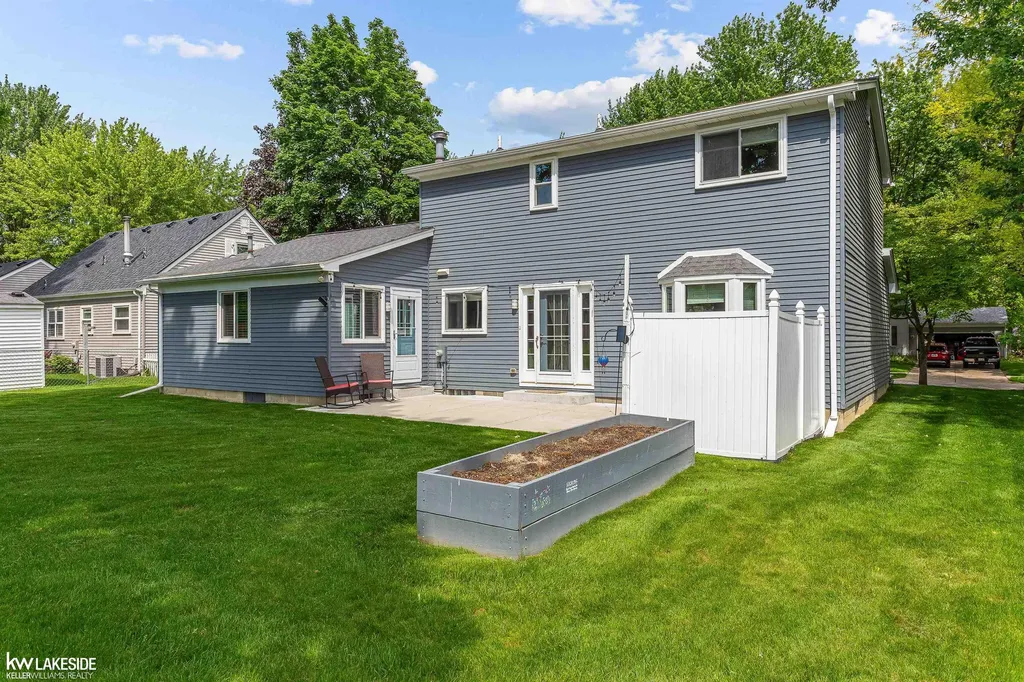 73959 Franklin Lane Armada Village MI 48005
