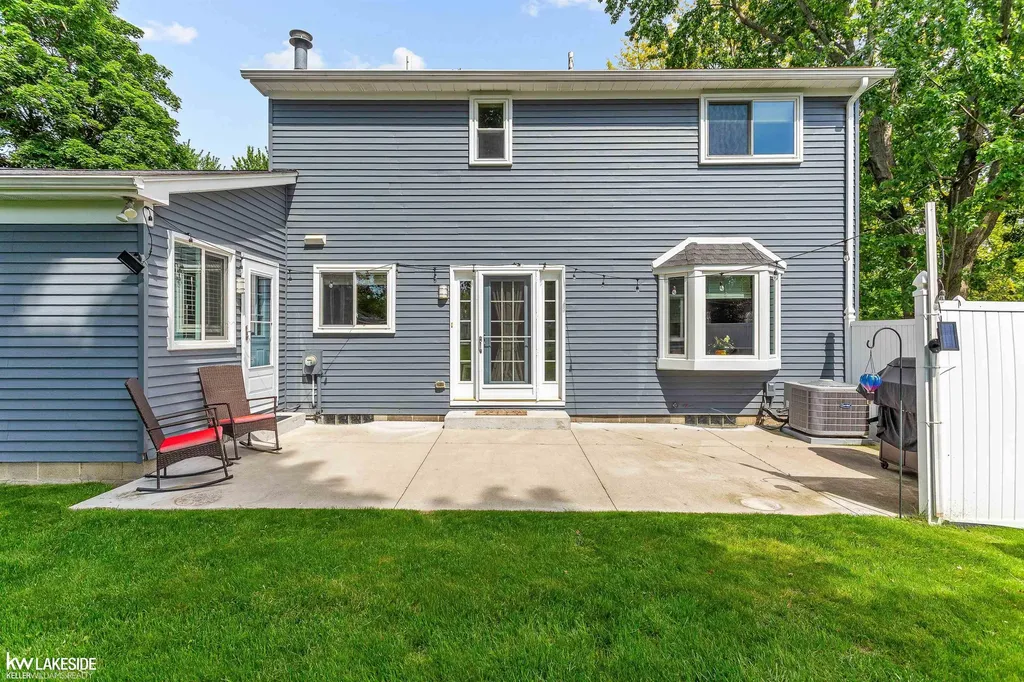 73959 Franklin Lane Armada Village MI 48005