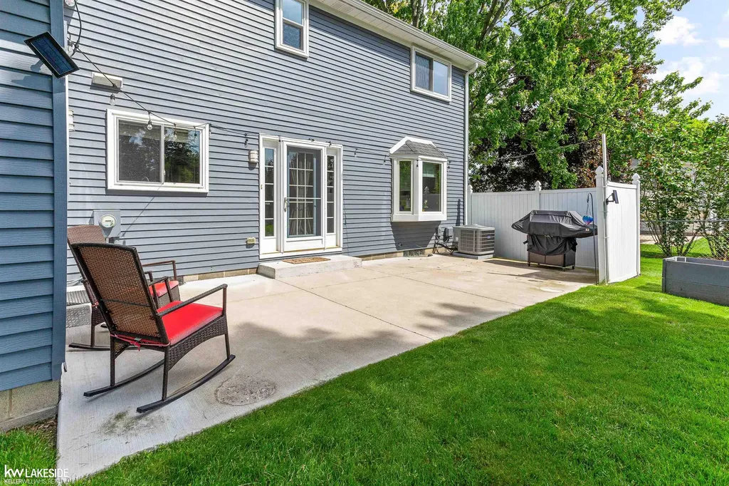 73959 Franklin Lane Armada Village MI 48005