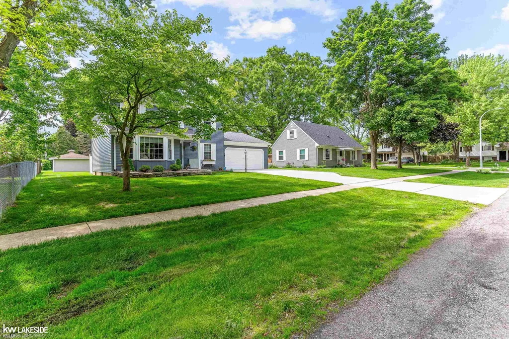 73959 Franklin Lane Armada Village MI 48005