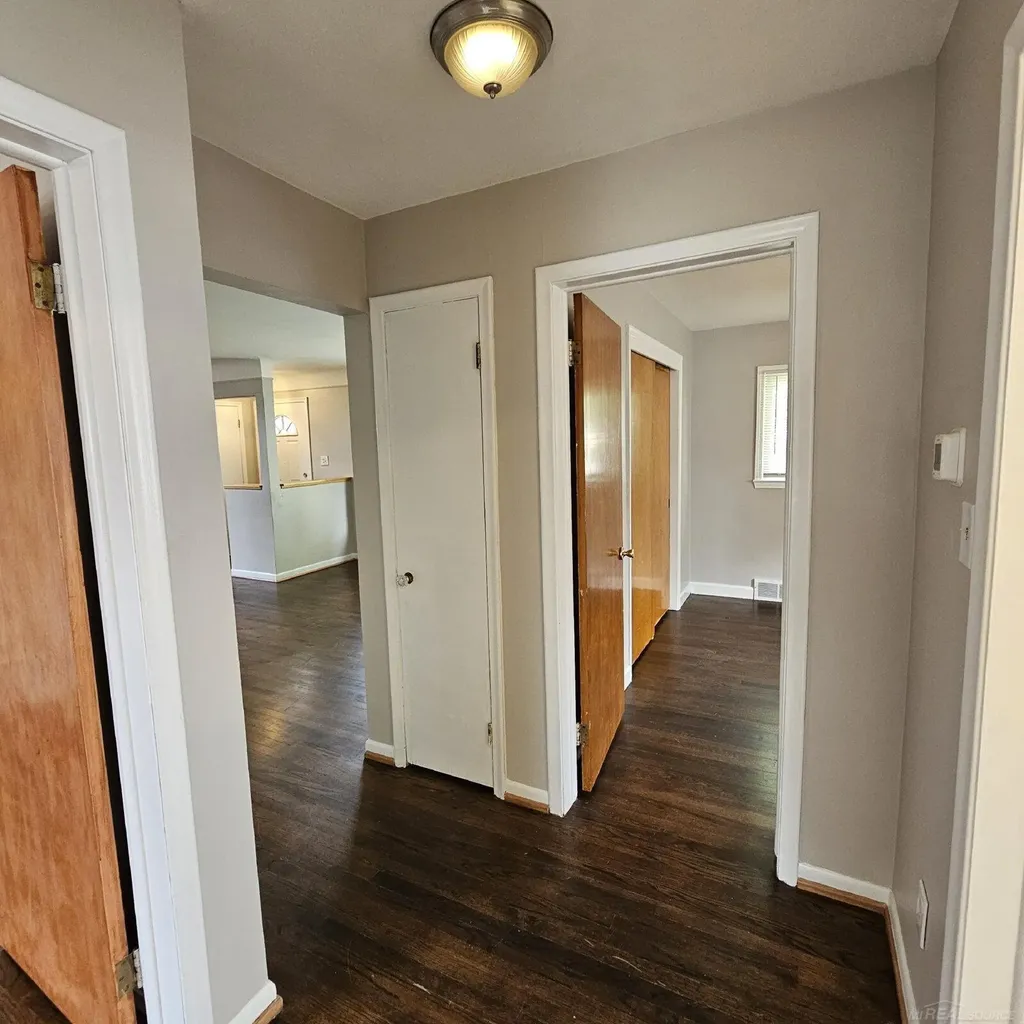 21724 Arrowhead Street St. Clair Shores City MI 48082