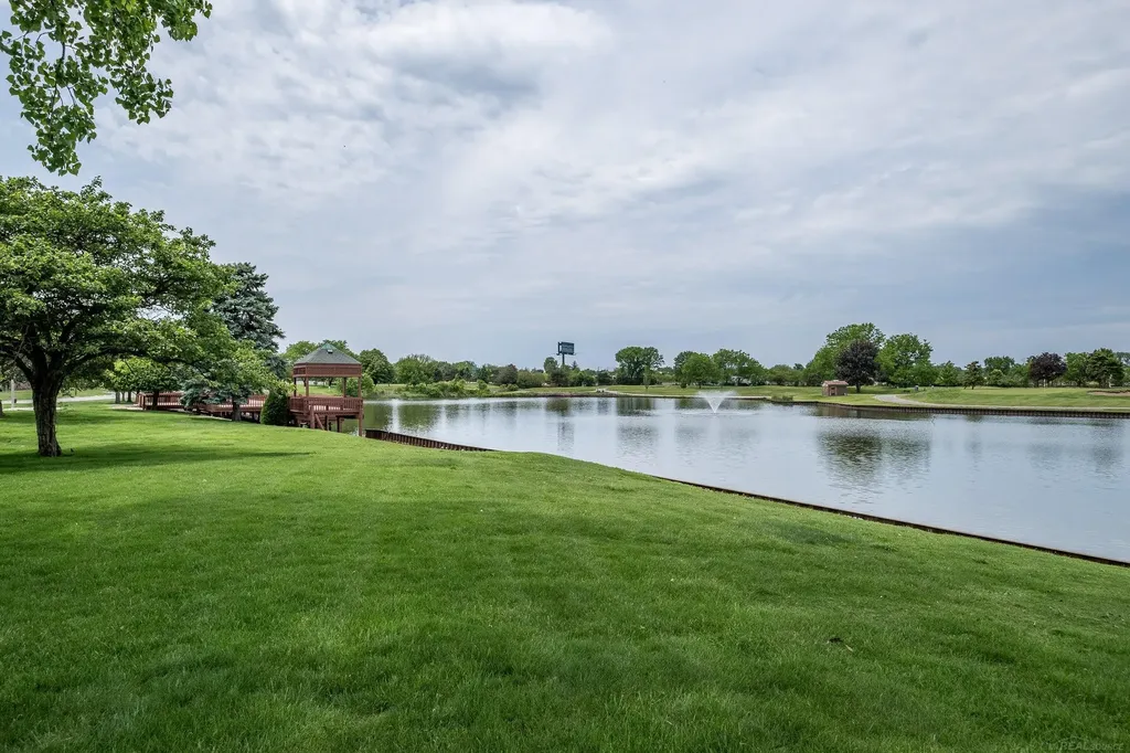 1102 Country Club Drive St. Clair Shores City MI 48082