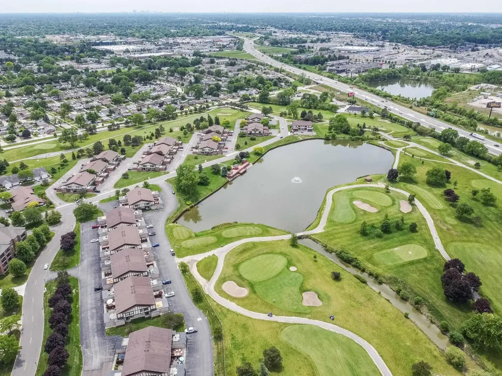 1102 Country Club Drive St. Clair Shores City MI 48082