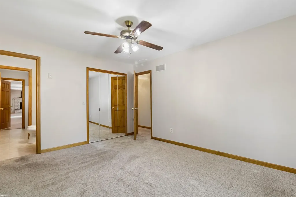 3238 S Shoreview Drive Fort Gratiot Charter Township MI 48059