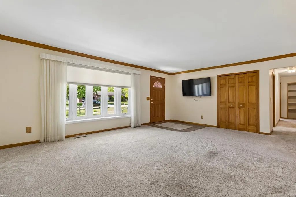 3238 S Shoreview Drive Fort Gratiot Charter Township MI 48059