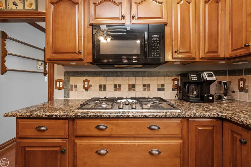 28329 E Blom Drive Harrison Charter Township MI 48045