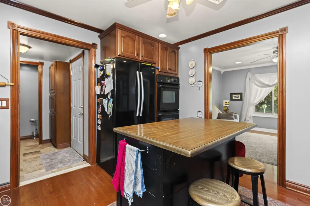 28329 E Blom Drive Harrison Charter Township MI 48045