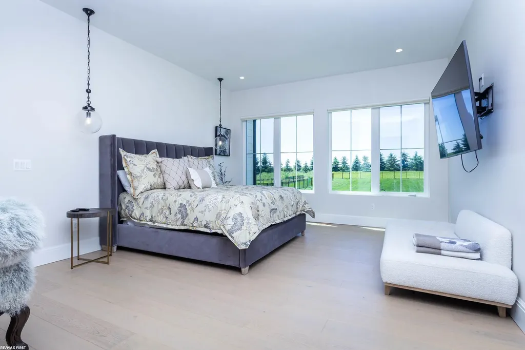 65855 Mound Road Washington Township MI 48095