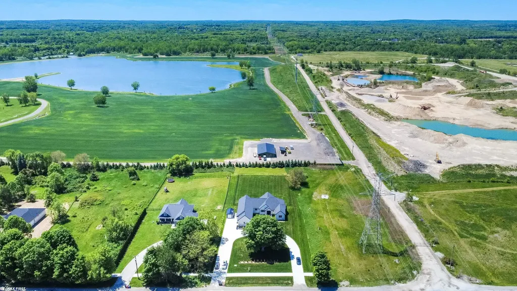 65855 Mound Road Washington Township MI 48095