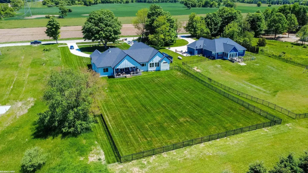 65855 Mound Road Washington Township MI 48095