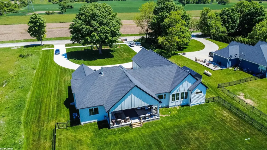 65855 Mound Road Washington Township MI 48095