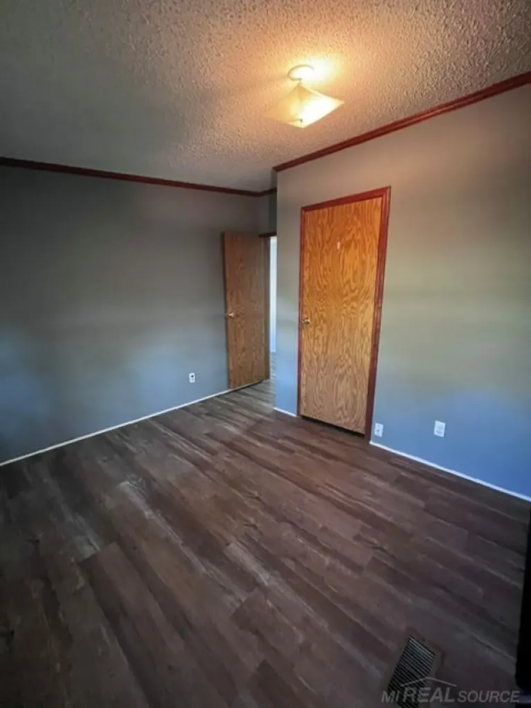 351 Center Street Algonac City MI 48001